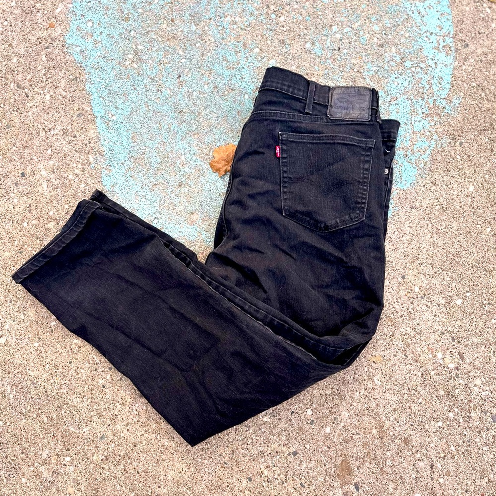 Levi's 541 Men's Relaxed Straight Fit Black Denim Jeans - 42x32